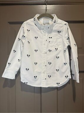 Gap Kids White Button-Front Shirt with Mickey Mouse Print 4T